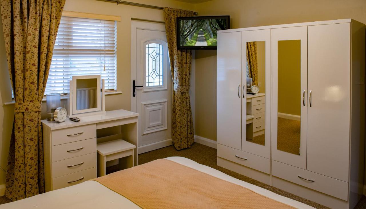Causeway Lodge บุชมิลส์ ภายนอก รูปภาพ
