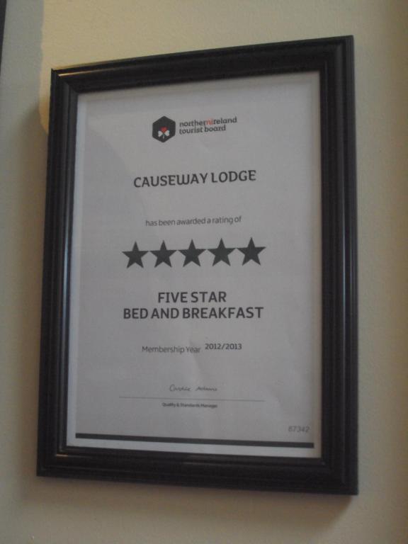 Causeway Lodge บุชมิลส์ ภายนอก รูปภาพ